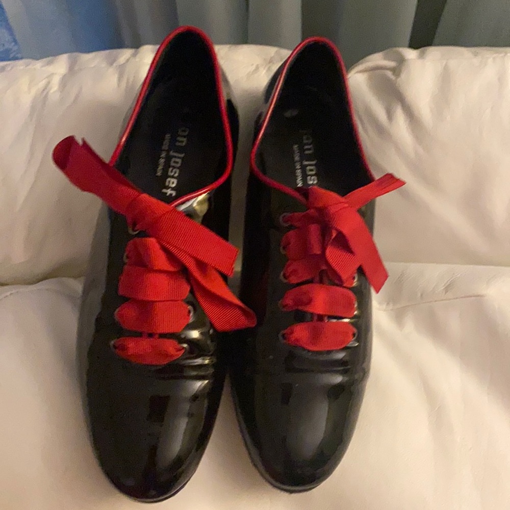 Jon Josef women’s bike black patent leather oxford